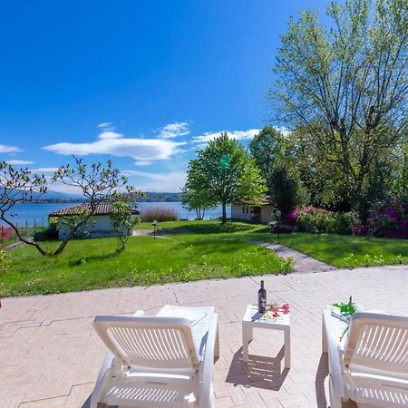 Villa Martine Au Bord Du Lac - Happy Rentals Cadrezzate エクステリア 写真