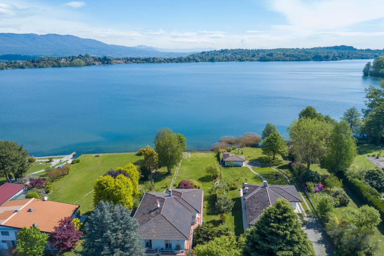 Villa Martine Au Bord Du Lac - Happy Rentals Cadrezzate エクステリア 写真
