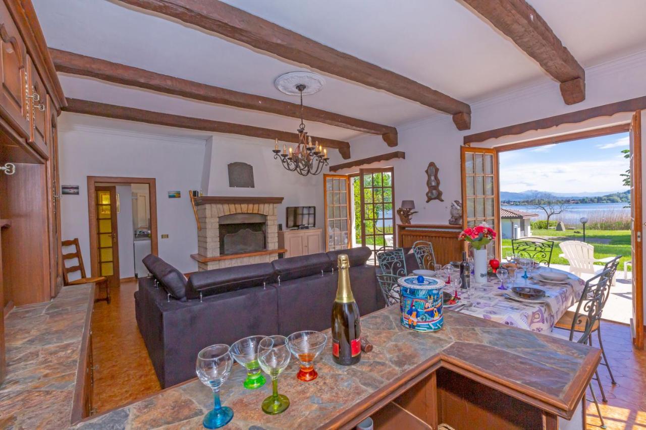 Villa Martine Au Bord Du Lac - Happy Rentals Cadrezzate エクステリア 写真