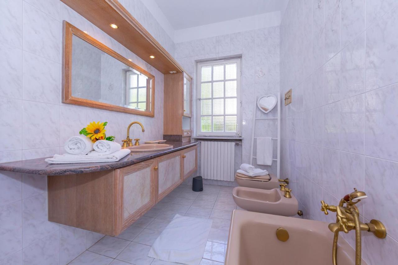 Villa Martine Au Bord Du Lac - Happy Rentals Cadrezzate エクステリア 写真