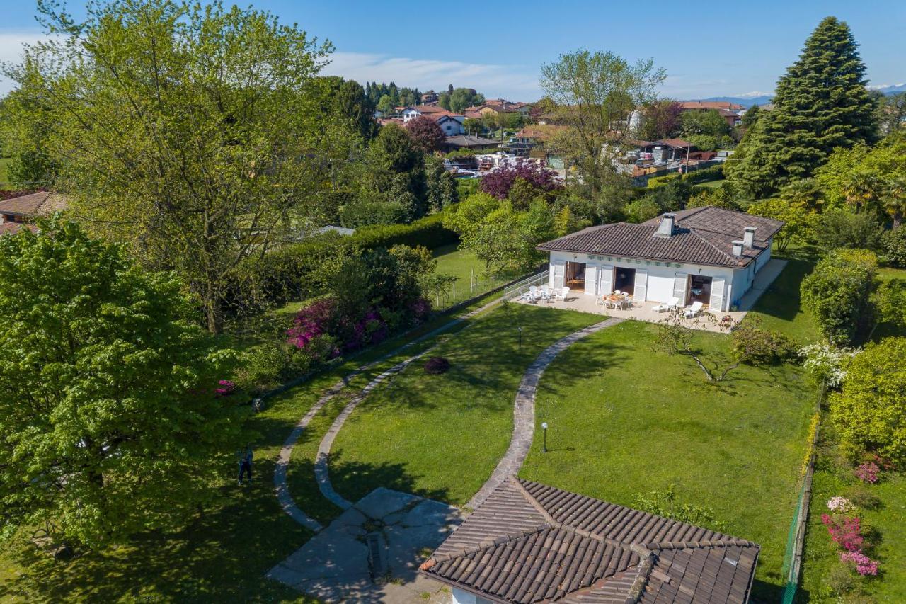 Villa Martine Au Bord Du Lac - Happy Rentals Cadrezzate エクステリア 写真